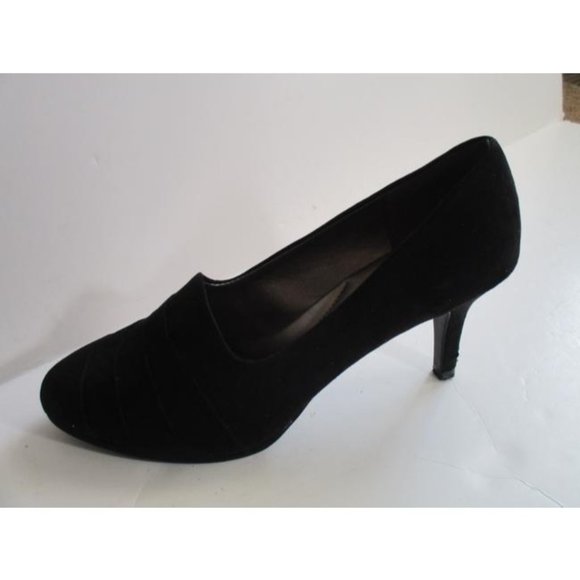 Coach And Four Black Mod On Trend Suede Upper Pumps - Picture 4 of 8